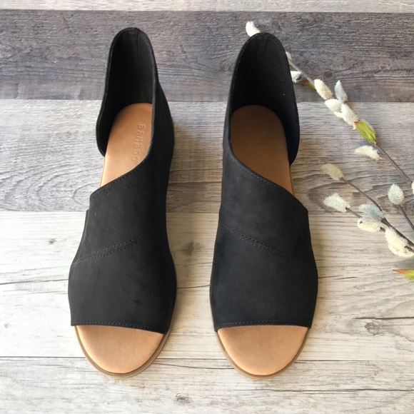 Four Hearts Boutique Shoes - Blair’s Faux Suede Cut-out Flats